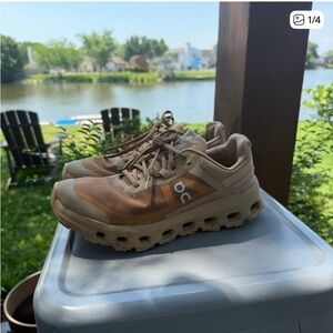 On Cloud Free People